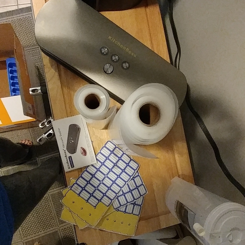 Vacuum sealer